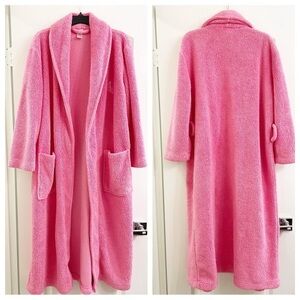 PB Teen pink bath robe